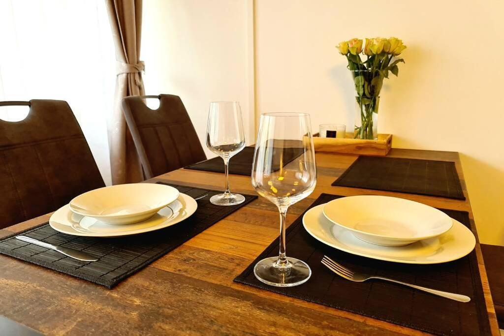 Rivulet 2 Bedroom Apartment Μπάντεν-Μπάντεν Εξωτερικό φωτογραφία