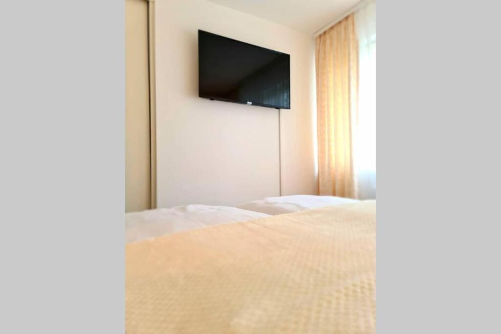 Rivulet 2 Bedroom Apartment Μπάντεν-Μπάντεν Εξωτερικό φωτογραφία
